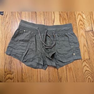 Linen Drawstring Shorts in Olive Green
